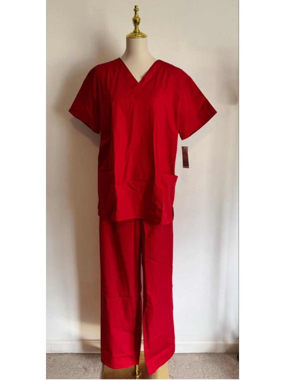 Unisex Vital Threads Red Scrub Set Size L